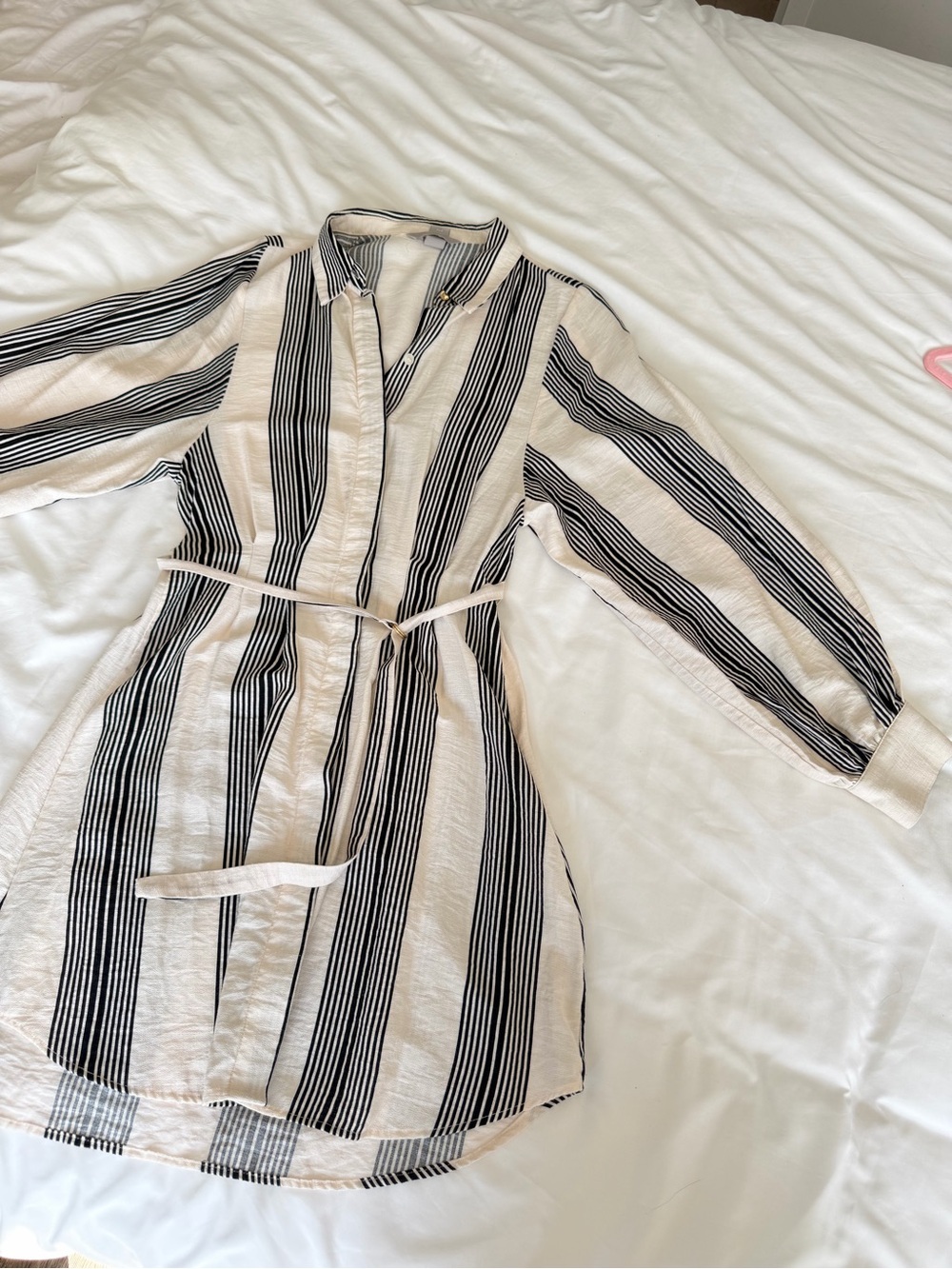 Lovely shirt dress 💙🤍